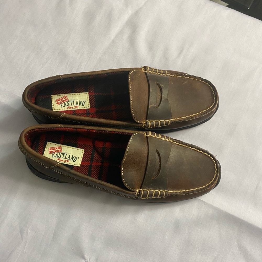 Women eastland leather penny loafer